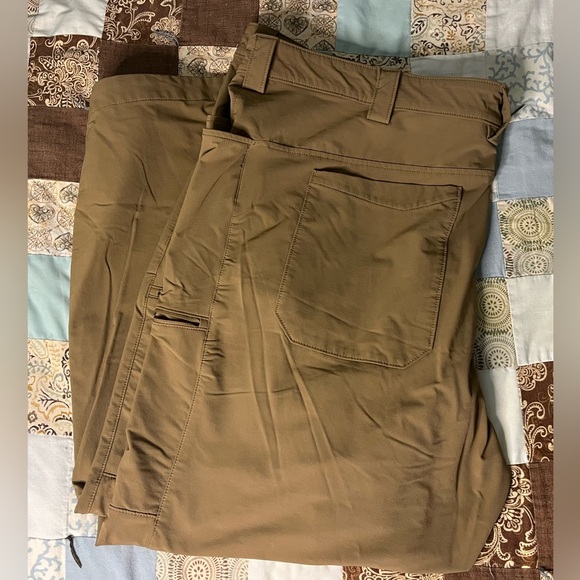 Duluth Trading Company Flexpedition Cargo Pants 48X30 - Picture 5 of 10